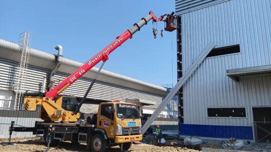 รถเครนบางเสาธง