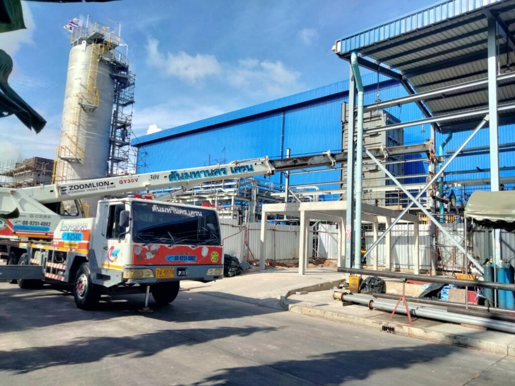 รถเครนบางน้ำเปรี้ยว