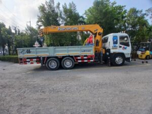 รถเครนนิคมเหมราชชลบุรี