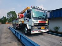 รถเครนนิคมท่าเรือแหลมฉบัง